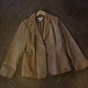 Vintage Newport News Tan Leather Women's Jacket flared sleeves